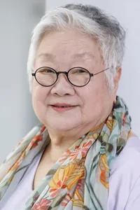 陈薪伊