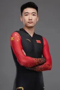 高亭宇