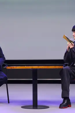 王俊凯出席平遥国际电影展:差点抠出个魔法城堡