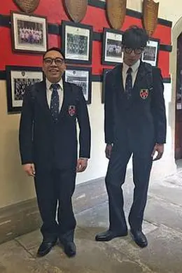 《嘩鬼上學去 农夫篇》:陆永C君笑泪交织的英伦校园冒险,2016年最走心港台综艺