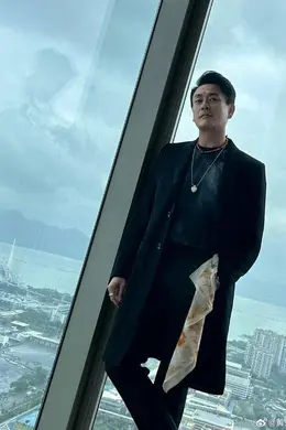TVB前当家小生获富豪出五亿提亲,本人反应搞笑,无意结婚生子