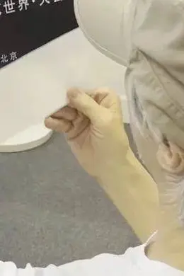 爱奇艺300 片单:新剧场开启,新综艺请来周星驰