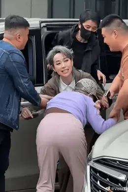 这情商,甩内娱某些人十条街!