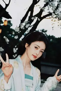 白鹿追剧比观众还紧张?焦急问朋友新剧莫离口碑,越是顶流越谦虚