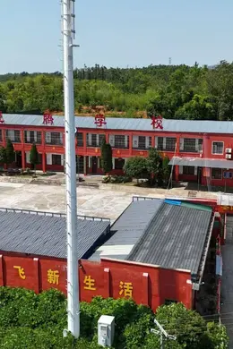 19岁青年自称在特训机构遭虐待 教育局吊销学校办学许可证,否认存在虐待或性侵